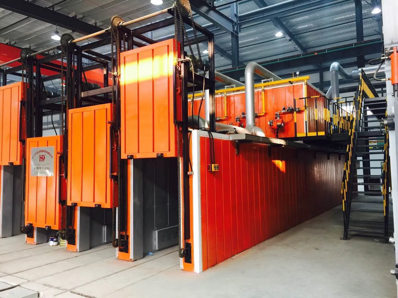 Долговечная и эффективная рельсовая печь с внутренней рециркуляцией тепла для сушки магнезито-углеродистых кирпиче (2)